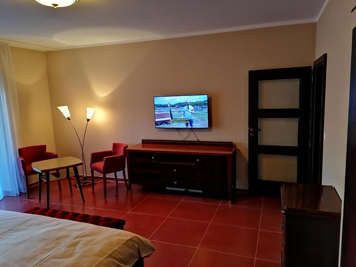 Frikulin Hotel Prostějov Kültér fotó