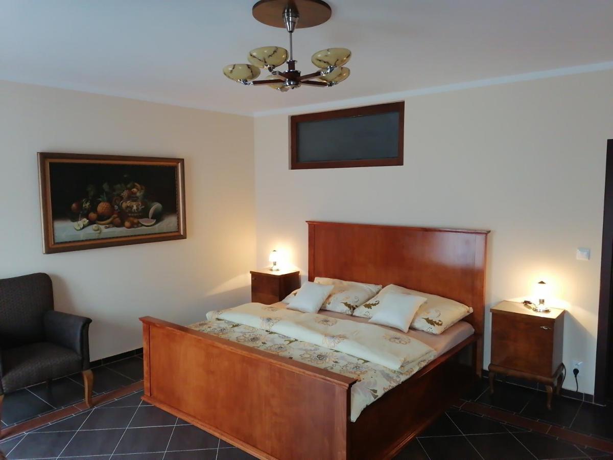 Frikulin Hotel Prostějov Kültér fotó